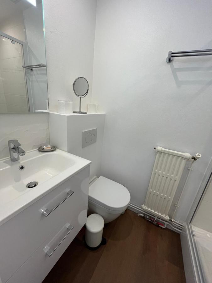 Apartamento Paon, Coquet Appt Avec Parking A Caen Exterior foto