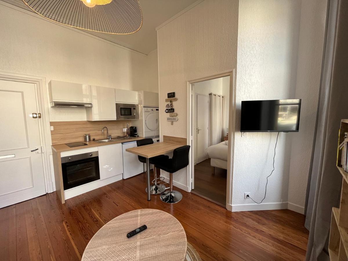 Apartamento Paon, Coquet Appt Avec Parking A Caen Exterior foto